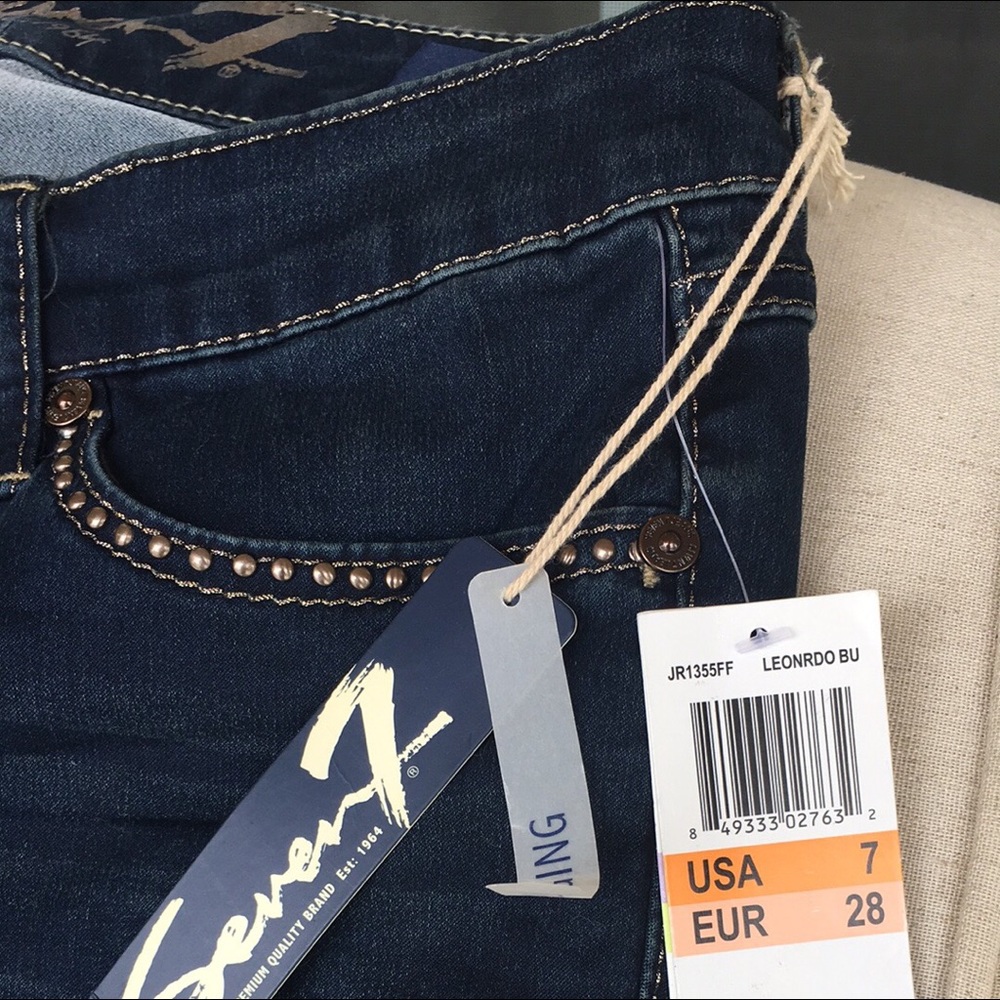 Seven7 jeans. Size 7.